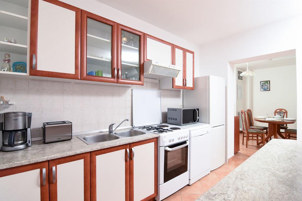 Apartments Marijana Icici Luaran gambar